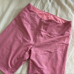 Biker short alo yoga large